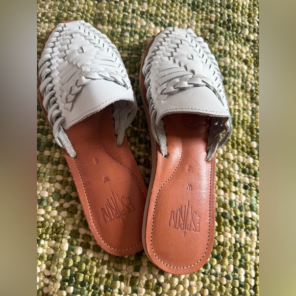 Espíritu Red Leather Slide Sandals New, Size 8. / Summer, Huaraches, Beach - Picture 2 of 5